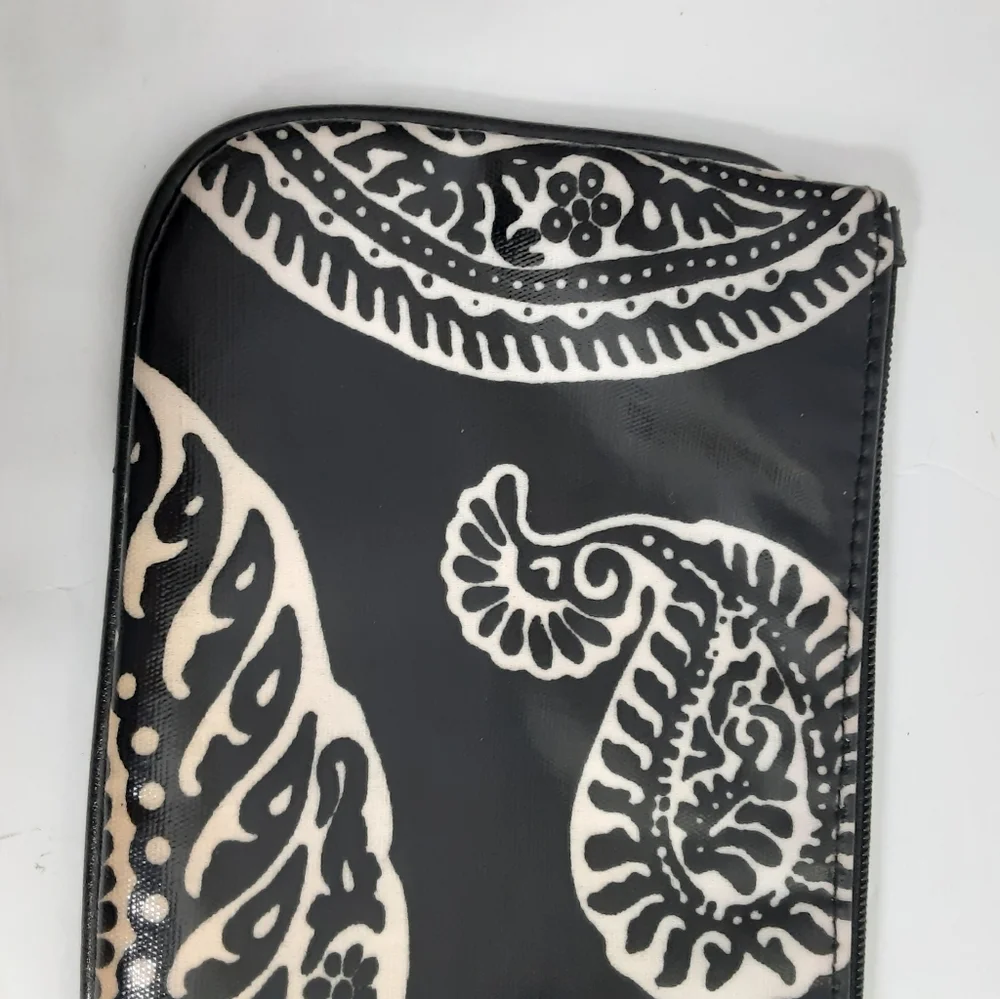 Gigi Hill Los Angeles black print makeup bag